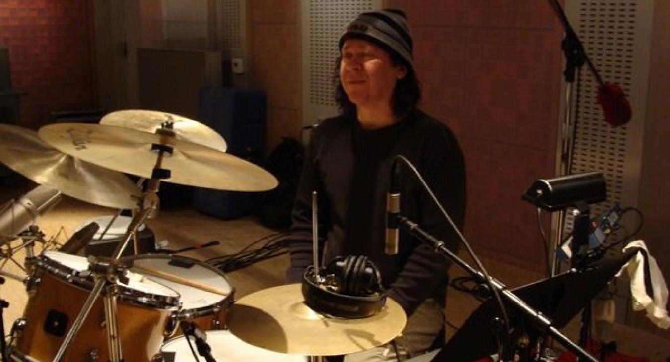 Sergio Gonzalez in the studio